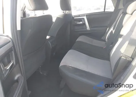 2022 Toyota 4Runner Sr5 z USA, uszkodzony, nr VIN JTEMU5JR2N6053461